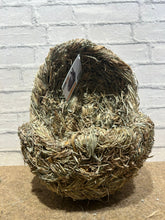Load image into Gallery viewer, Small Foot Epicpet Wicker Lair