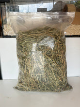 Load image into Gallery viewer, Small Foot Alfalfa Hay 800g