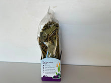 Load image into Gallery viewer, Natural Nibbles Plantain & Blackcurrant Salad 100g